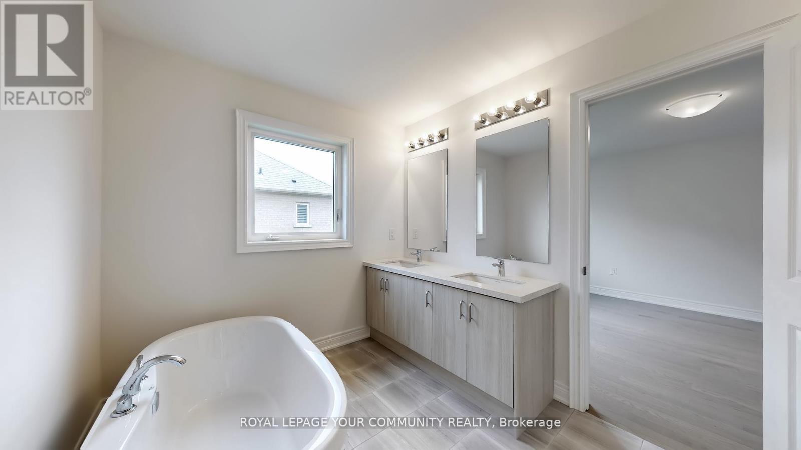 41 Grassbank Road, Brampton, Ontario  L6R 4E3 - Photo 11 - W12184024