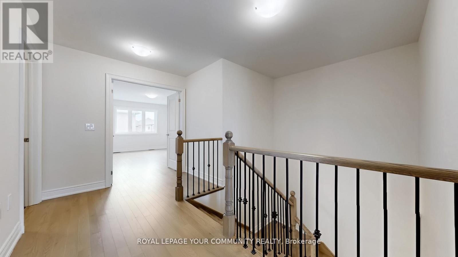 41 Grassbank Road, Brampton, Ontario  L6R 4E3 - Photo 8 - W12184024