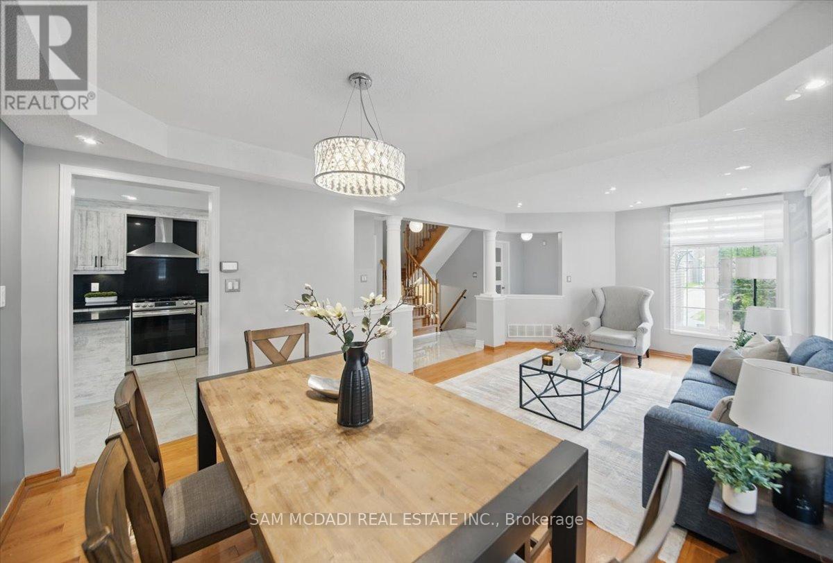 3344 Laburnum Crescent, Mississauga, Ontario  L5N 7M2 - Photo 8 - W12184039