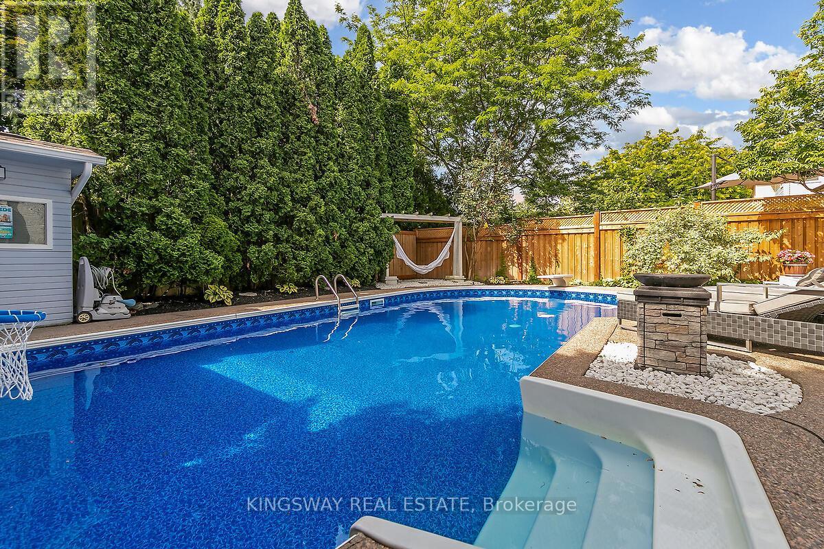 4172 Vermont Crescent, Burlington, Ontario  L7M 4A9 - Photo 49 - W12184061