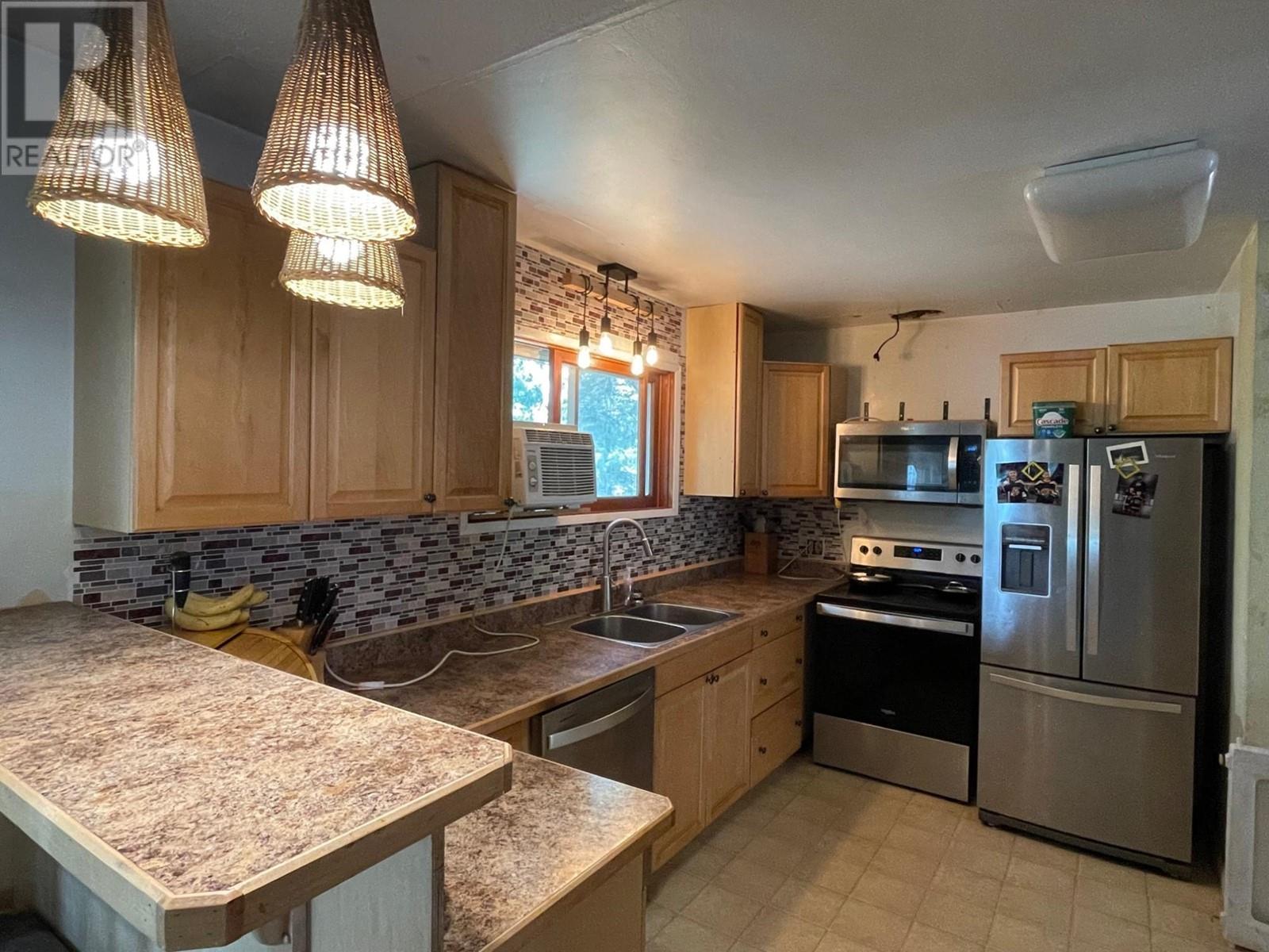550 STRATHMORE Avenue, Greenwood, BC V0H1J0