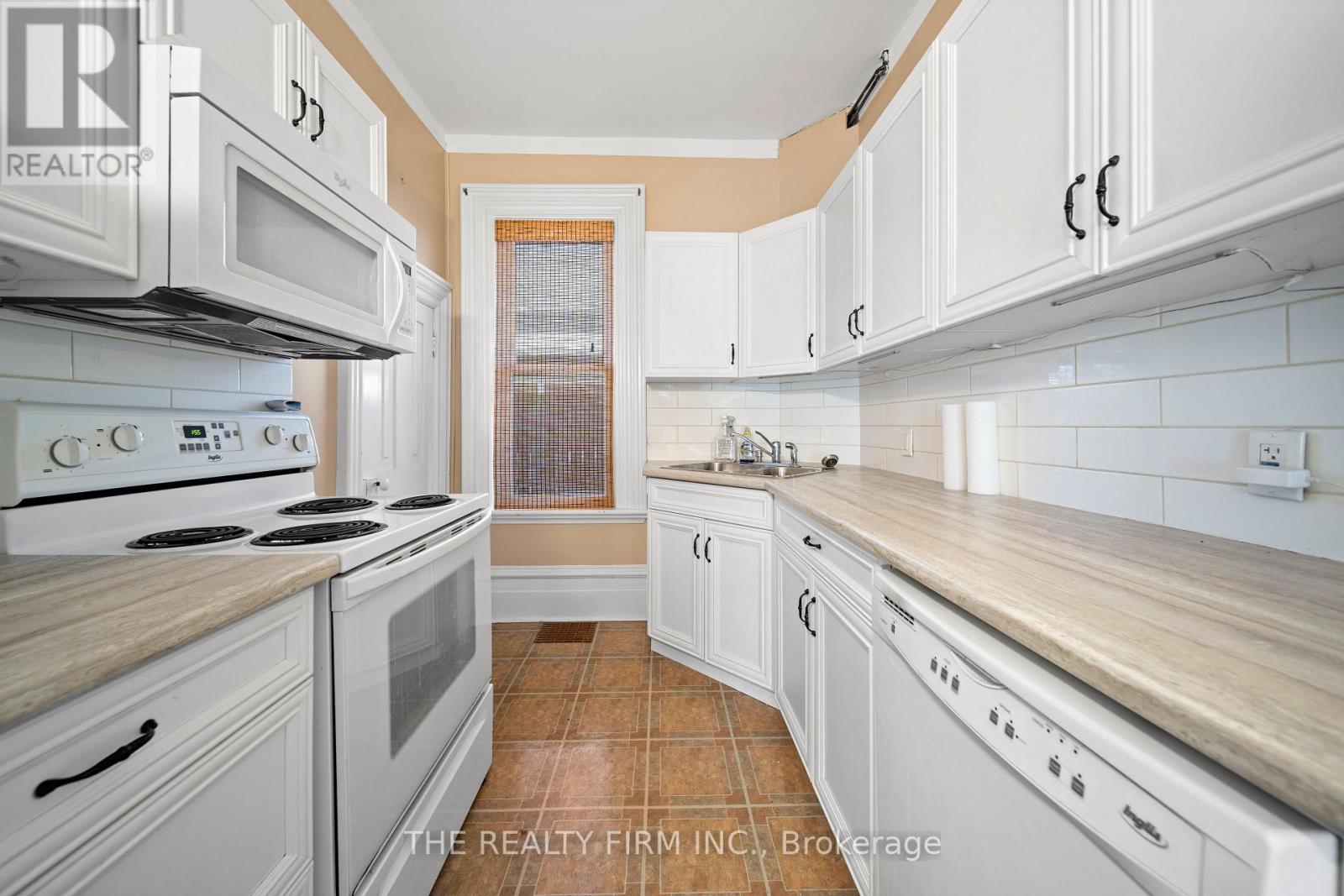 Photo 11 of 46 for 43 Southwick Street