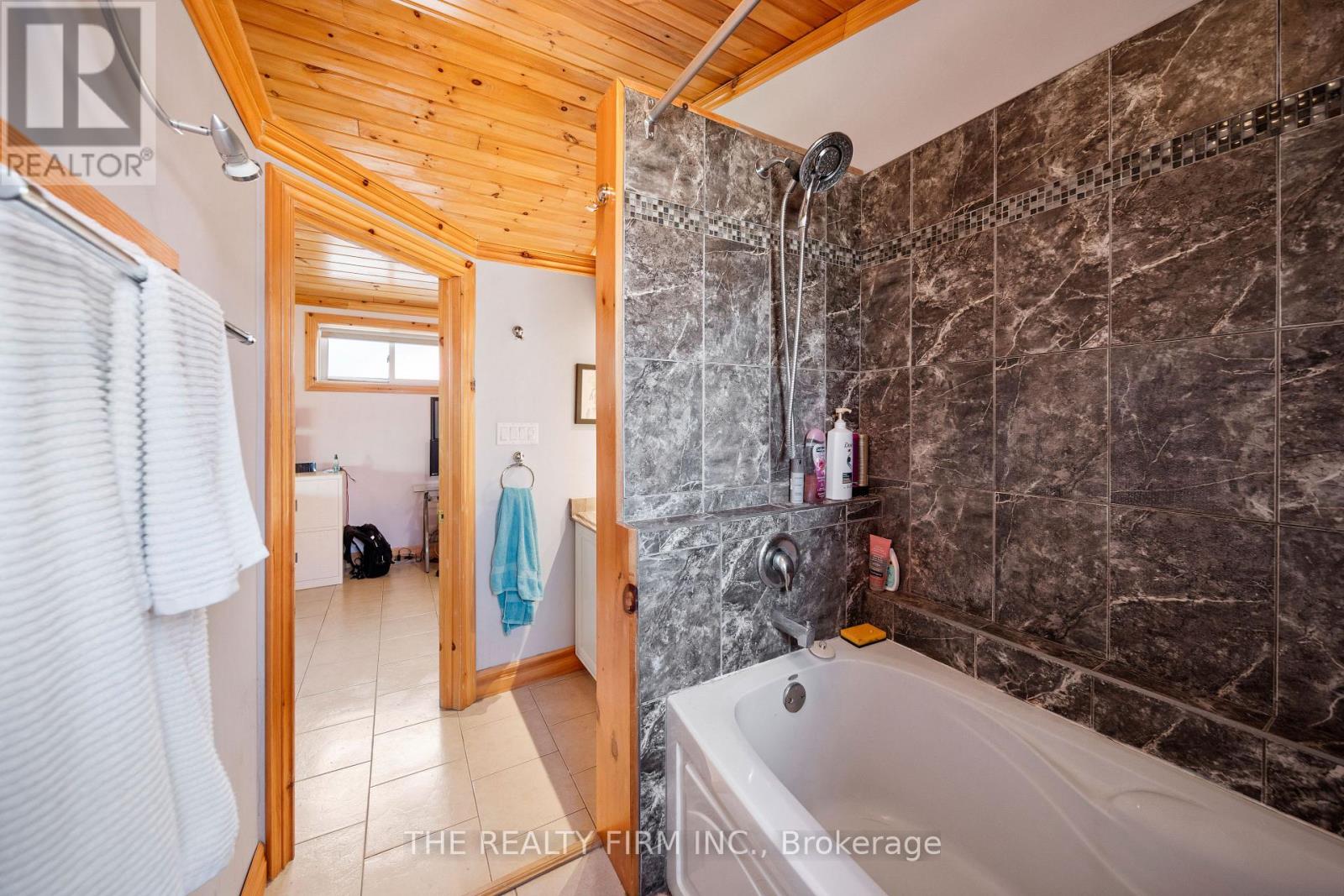 43 Southwick Street, St. Thomas, Ontario  N5R 3R9 - Photo 34 - X12184122
