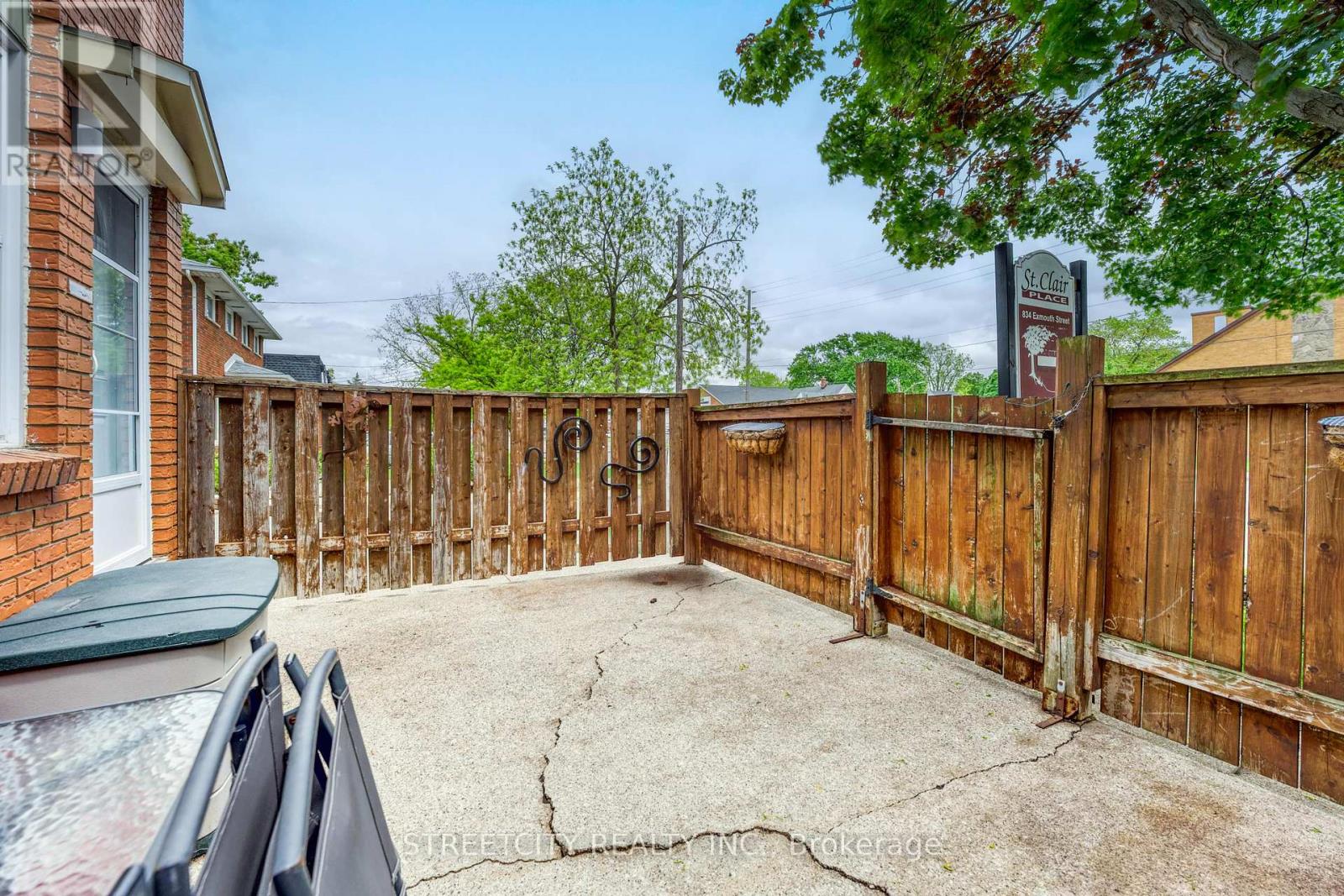 1 - 834 Exmouth Street, Sarnia, Ontario  N7T 5R2 - Photo 31 - X12184127