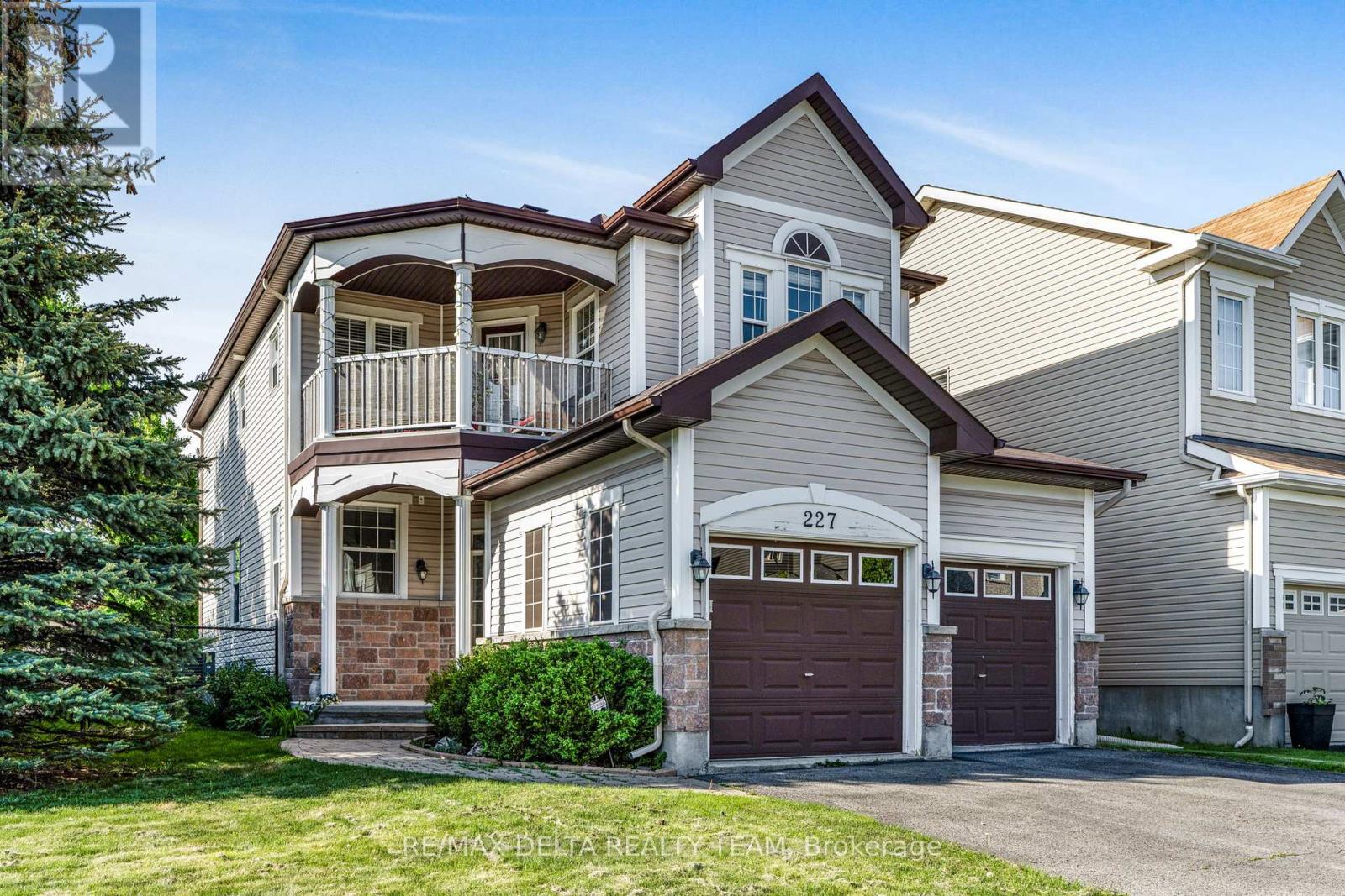 227 Hillpark High Street, Ottawa, Ontario  K1W 0B5 - Photo 1 - X12184132