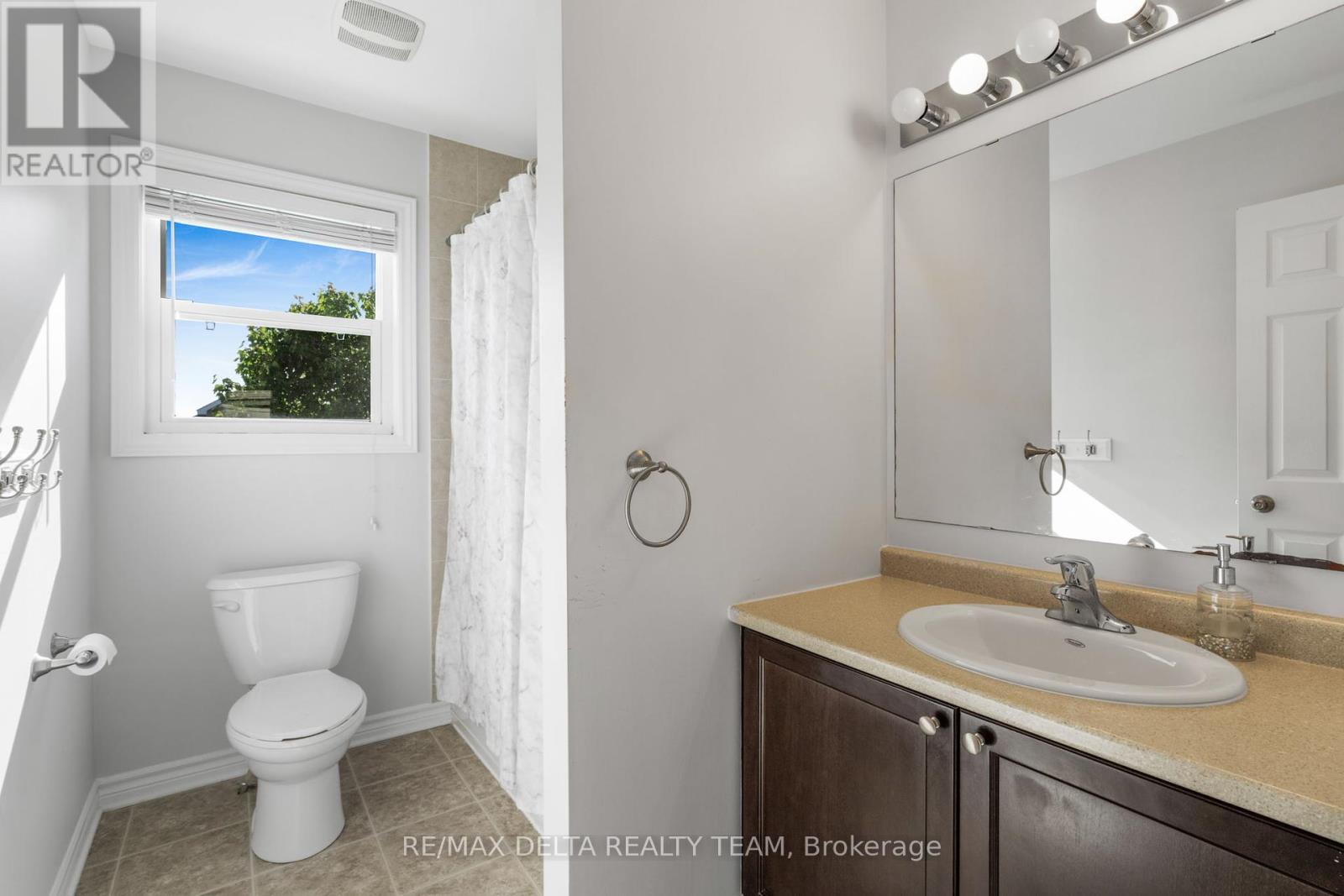 227 Hillpark High Street, Ottawa, Ontario  K1W 0B5 - Photo 21 - X12184132