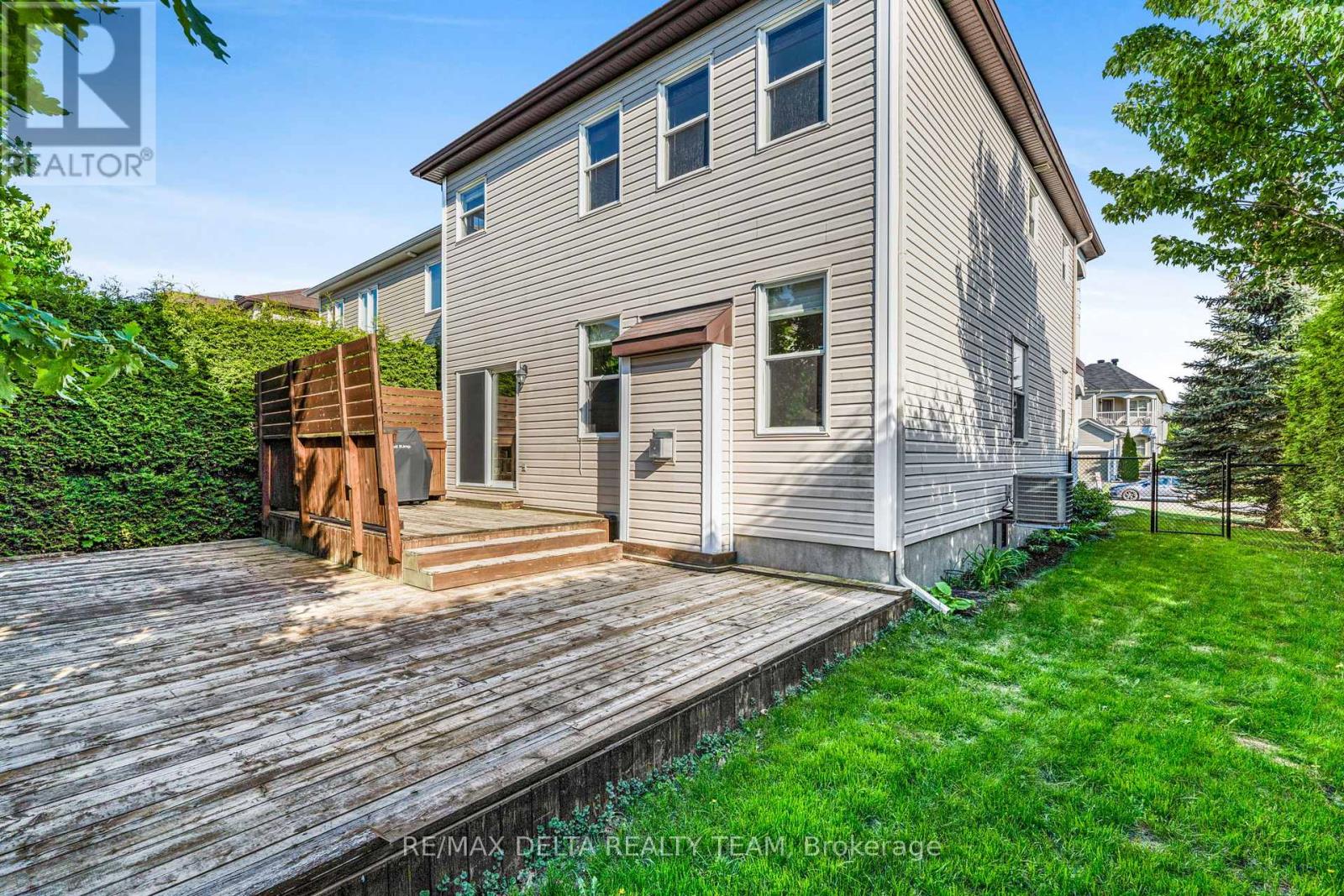 227 Hillpark High Street, Ottawa, Ontario  K1W 0B5 - Photo 30 - X12184132