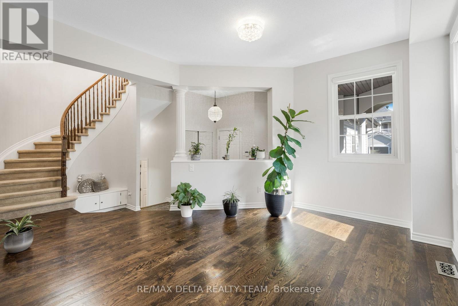 227 Hillpark High Street, Ottawa, Ontario  K1W 0B5 - Photo 6 - X12184132