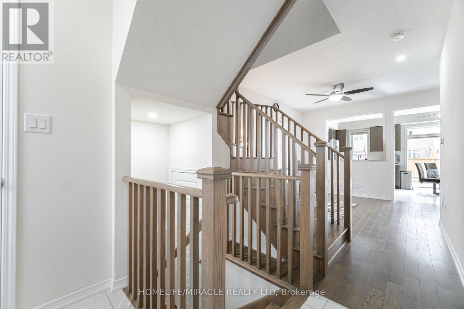 117 Longboat Run W, Brantford, Ontario  N3T 0R8 - Photo 17 - X12183925