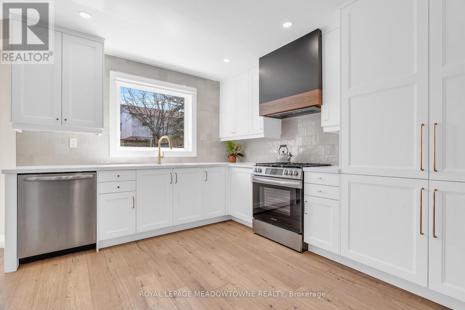 55 Forestview Drive, Cambridge, Ontario  N1T 1V1 - Photo 11 - X12184035