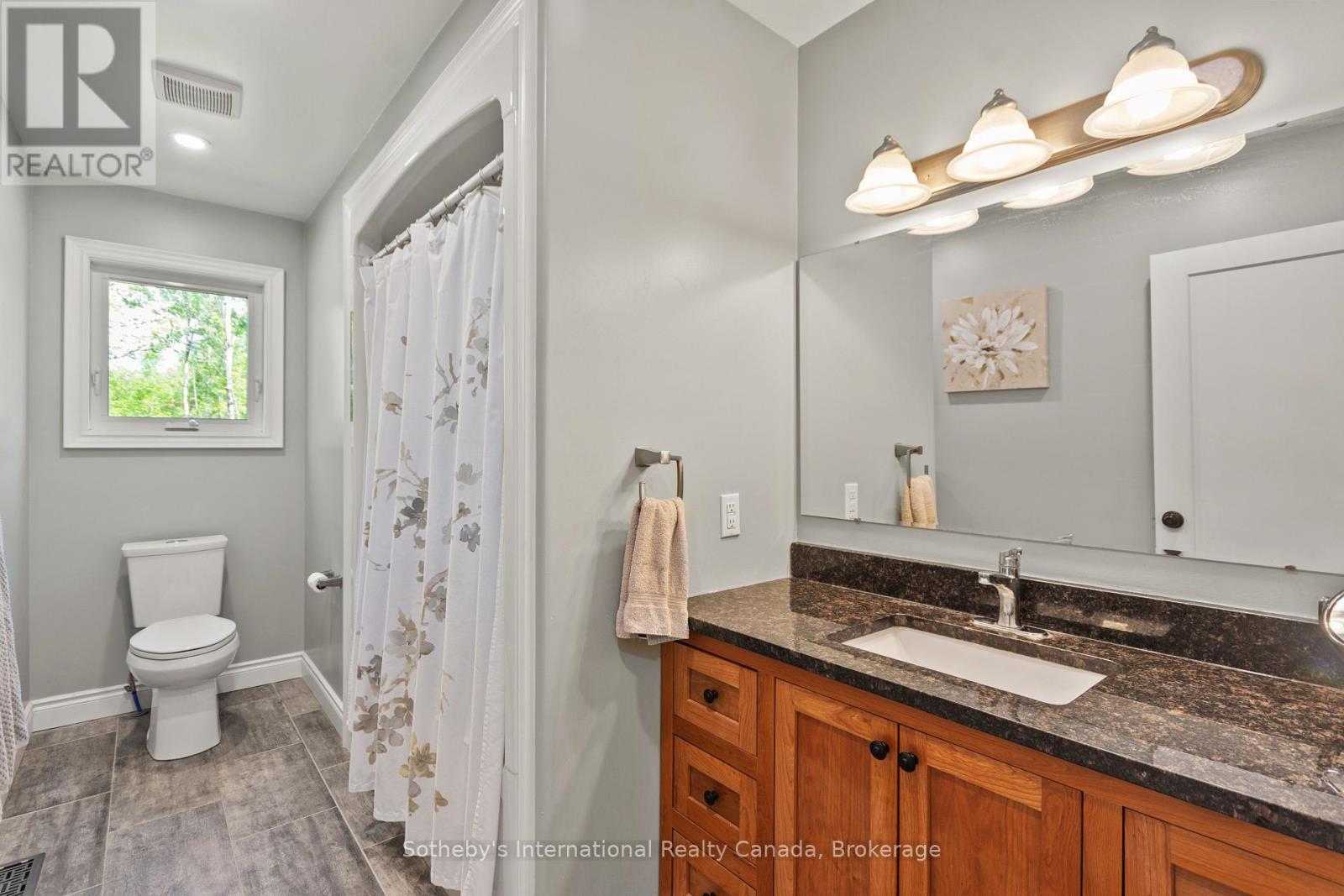 260 Forest Harbour Parkway, Tay, Ontario  L0K 2C0 - Photo 10 - S12184101