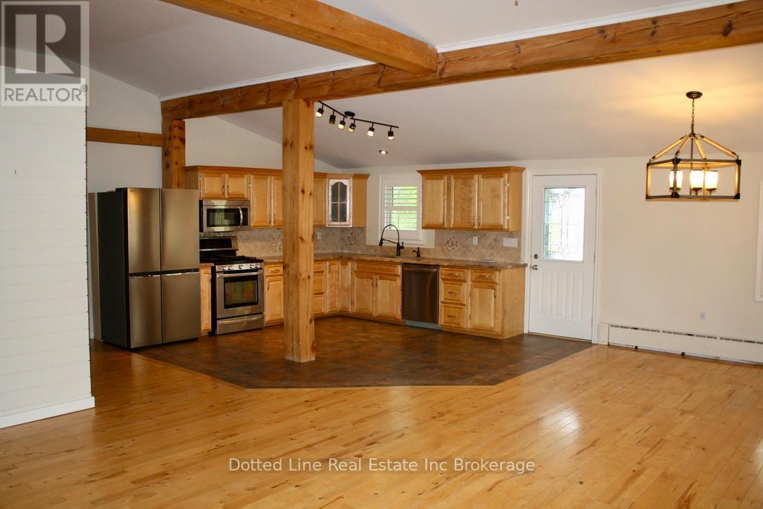 11683 Springfield Road, Malahide, Ontario  N0L 2J0 - Photo 15 - X12184118