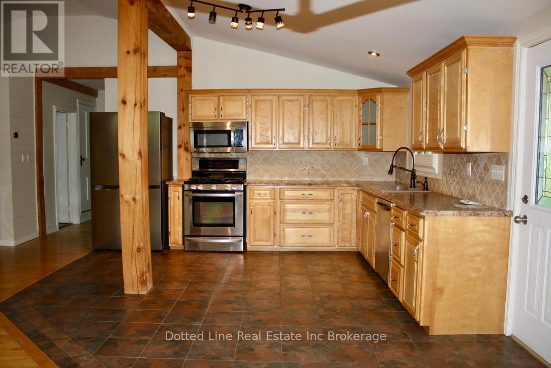 11683 Springfield Road, Malahide, Ontario  N0L 2J0 - Photo 16 - X12184118