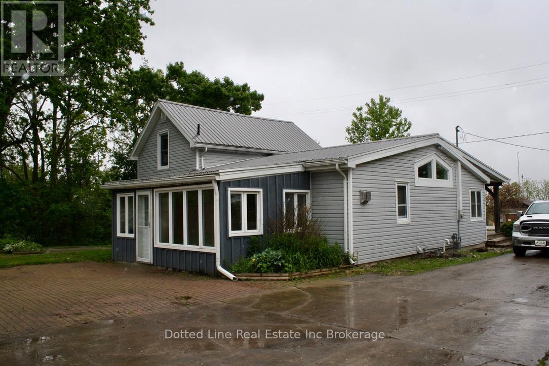 11683 Springfield Road, Malahide, Ontario  N0L 2J0 - Photo 3 - X12184118