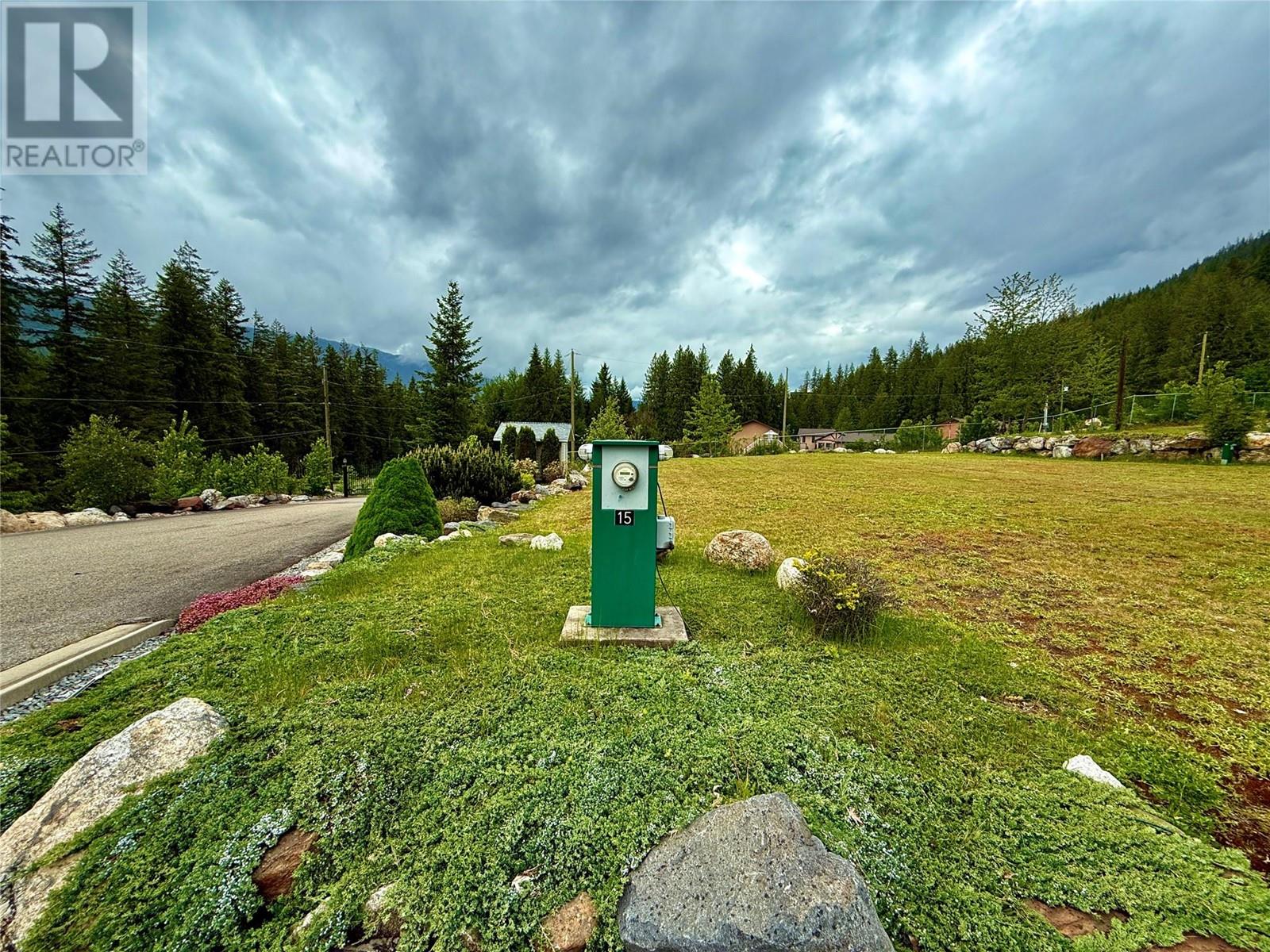 8253 97a Highway Unit# 15 Lot# 15, Mara, British Columbia  V0E 2K0 - Photo 42 - 10347339