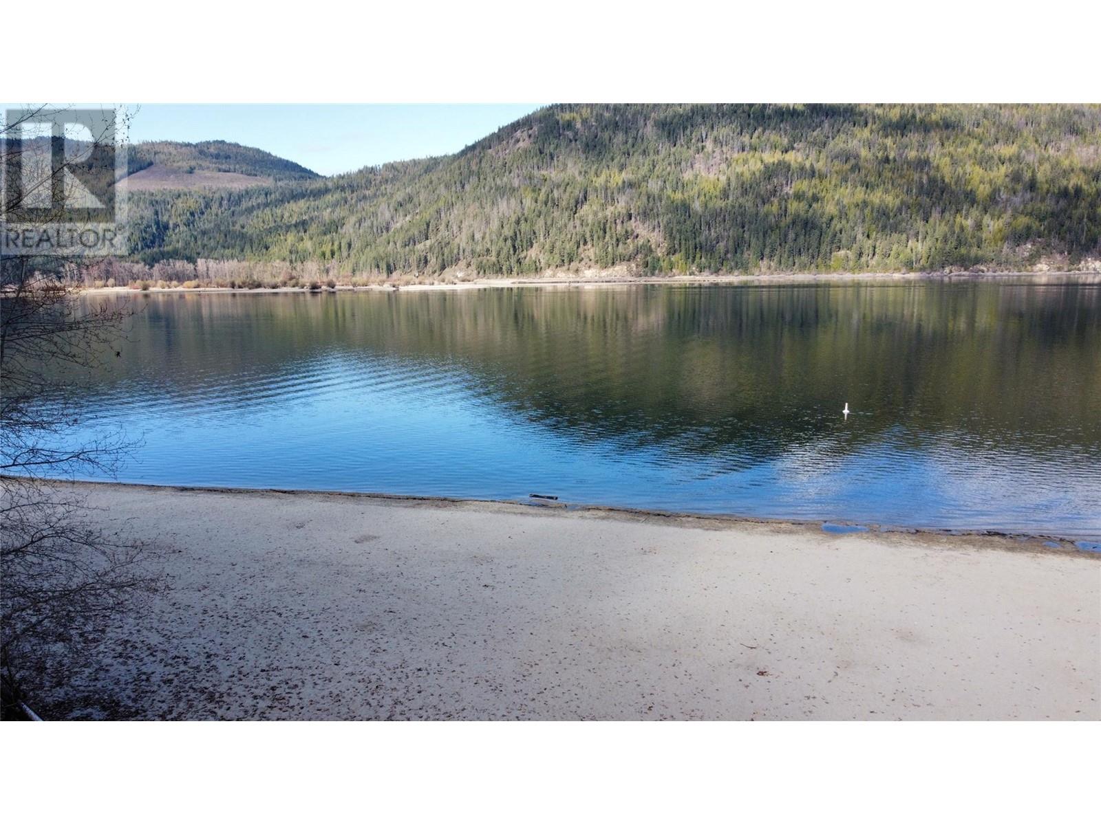 8253 97a Highway Unit# 15 Lot# 15, Mara, British Columbia  V0E 2K0 - Photo 8 - 10347339