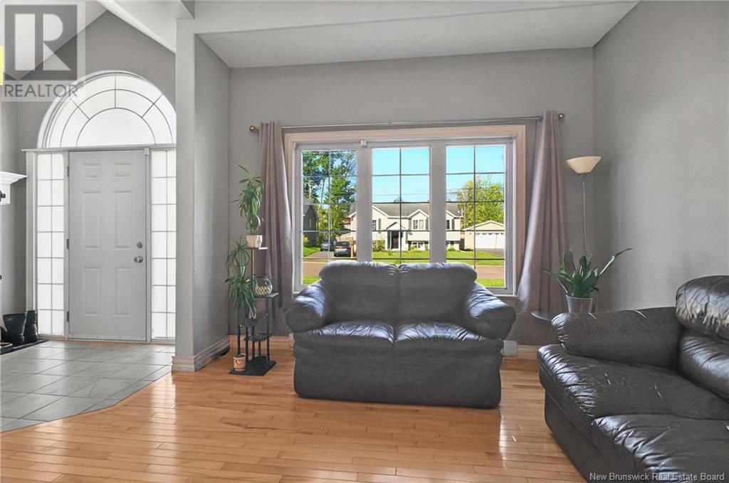 Property at 32 Manon Street image 4