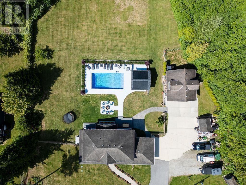 Property at 1228 SUNNYSIDE ROAD image 4