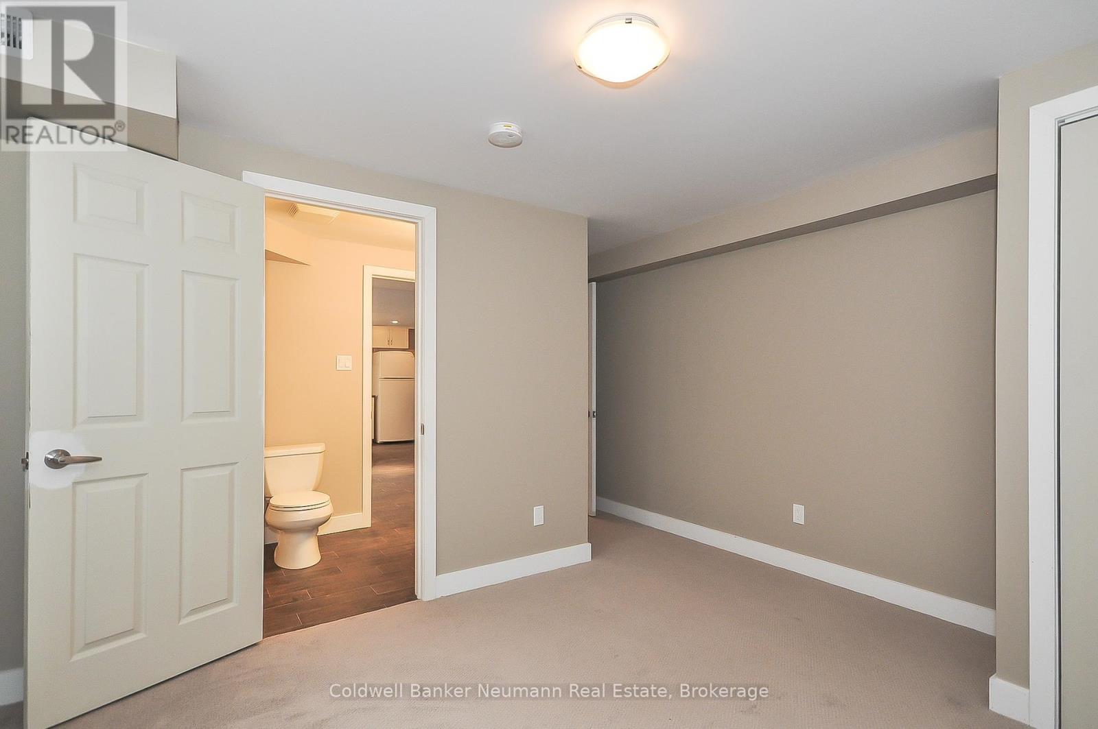 Lower - 745 Scottsdale Drive, Guelph, Ontario  N1G 3P7 - Photo 7 - X12184152