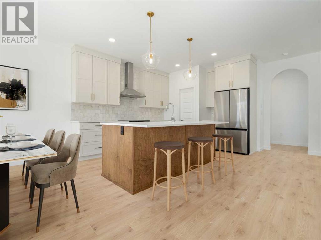 Property at 2603 44 Street S image 3