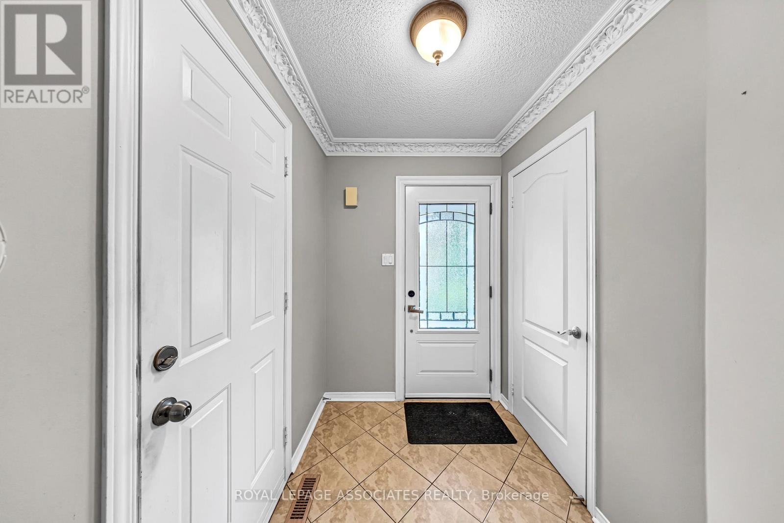 Property at 183 ELENA CRESCENT image 5