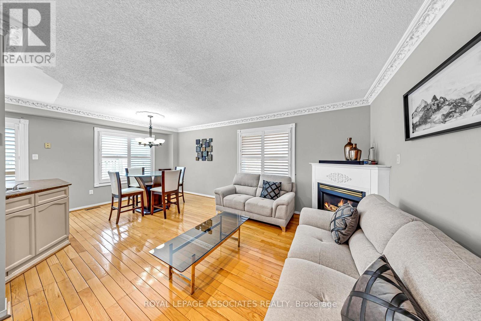 183 Elena Crescent, Vaughan, Ontario  L6A 2K2 - Photo 8 - N12180085