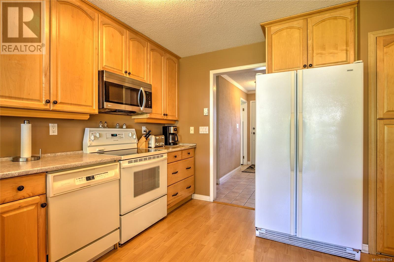 Property at 2179 Duggan Rd image 4