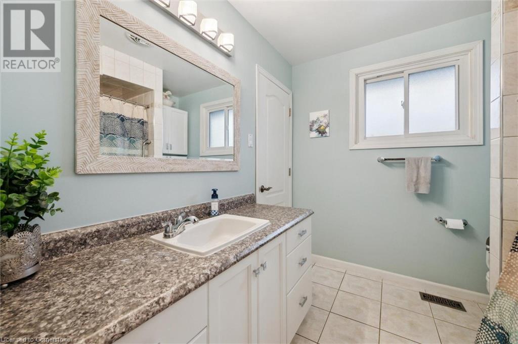 10 Villa Court, Hamilton, Ontario  L8W 1M2 - Photo 12 - 40732731