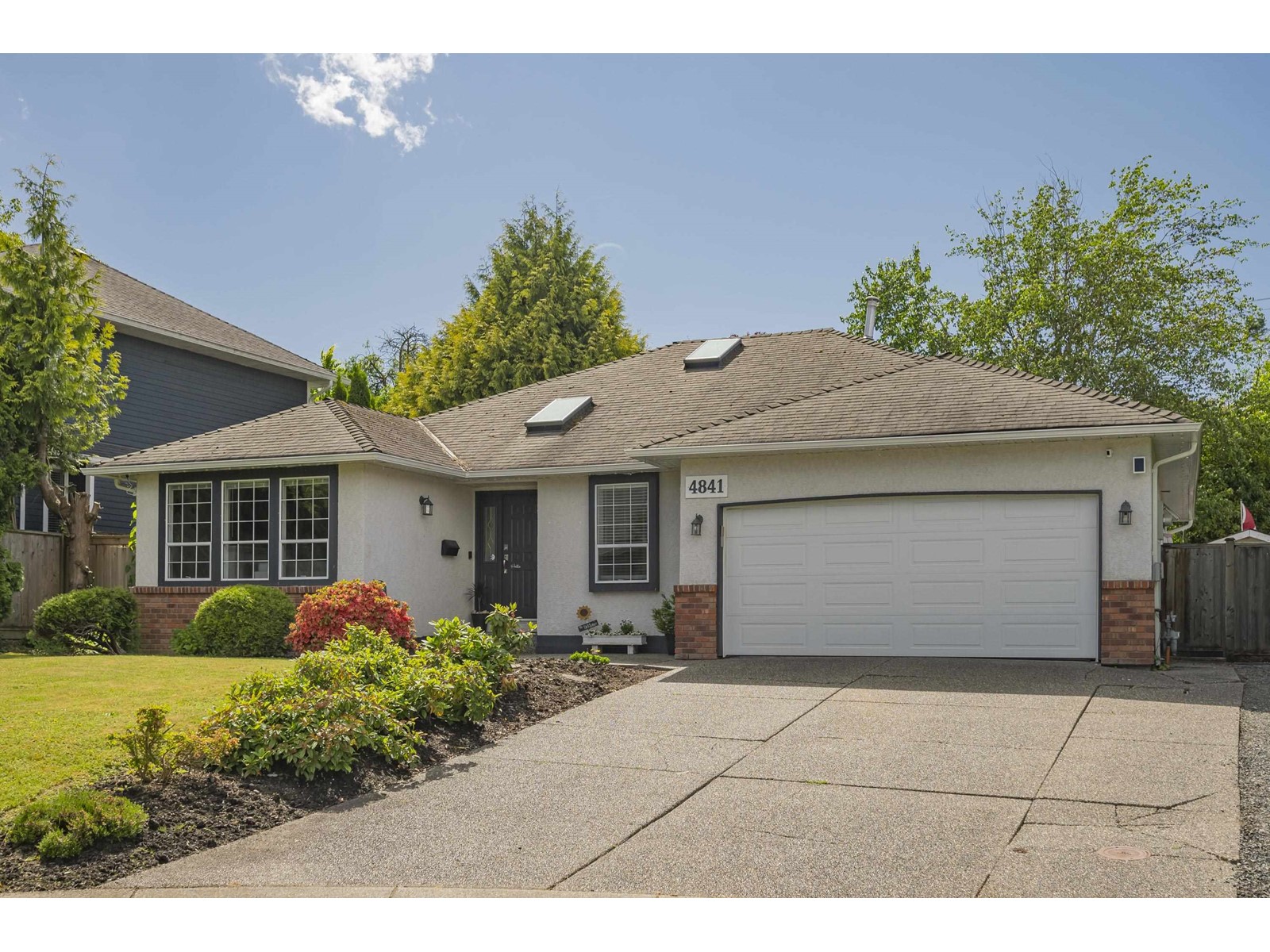 4841 208a Street, Langley, British Columbia  V3A 5X9 - Photo 3 - R3007516