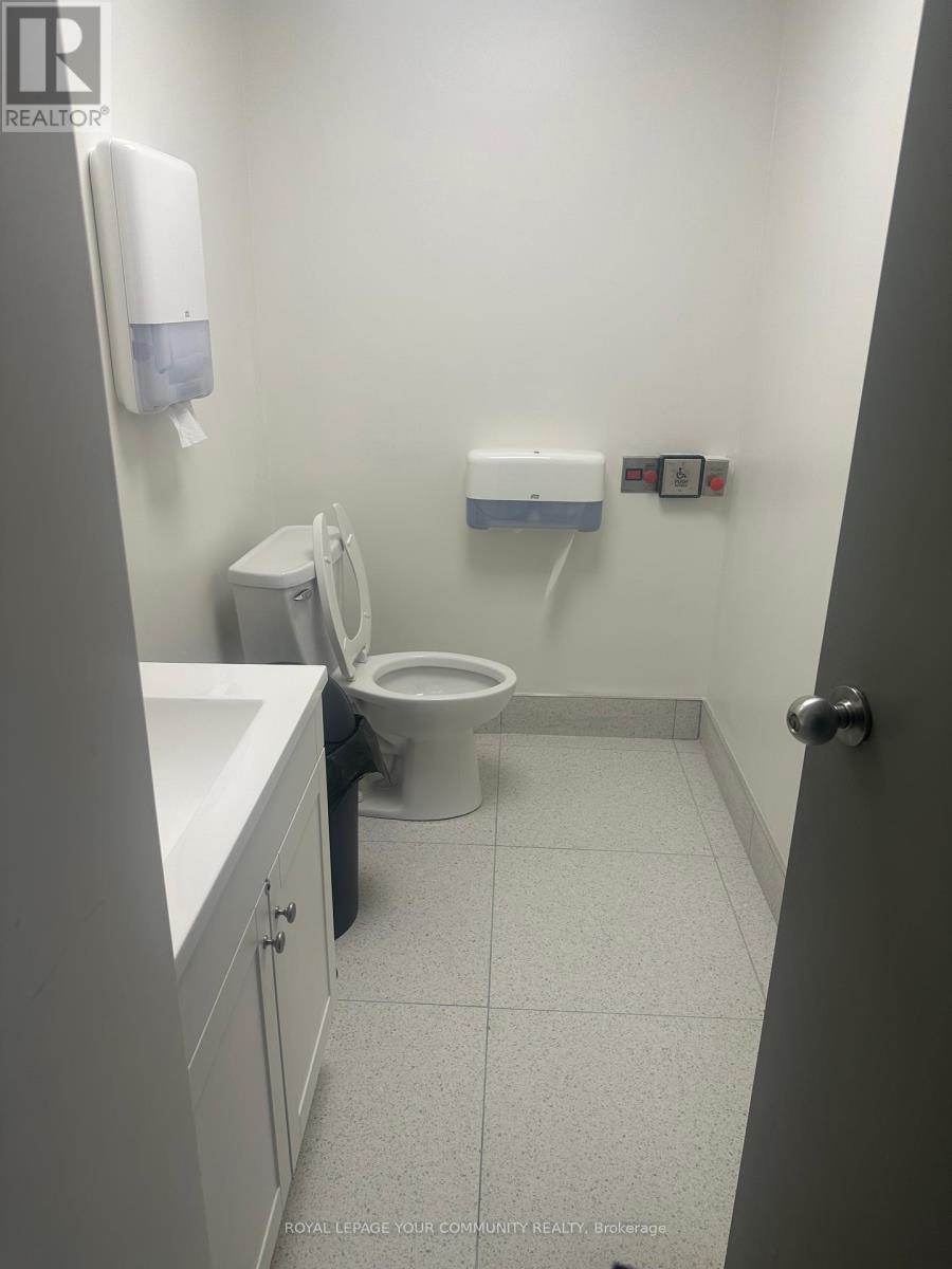 301,302,307 & 308 - 2901 Lawrence Avenue E, Toronto (Bendale), Ontario  M1P 2T3 - Photo 24 - E12182511