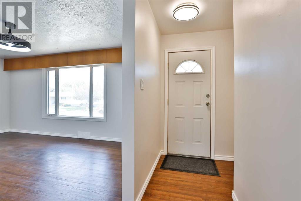 Property at 2123 9A Avenue S image 2
