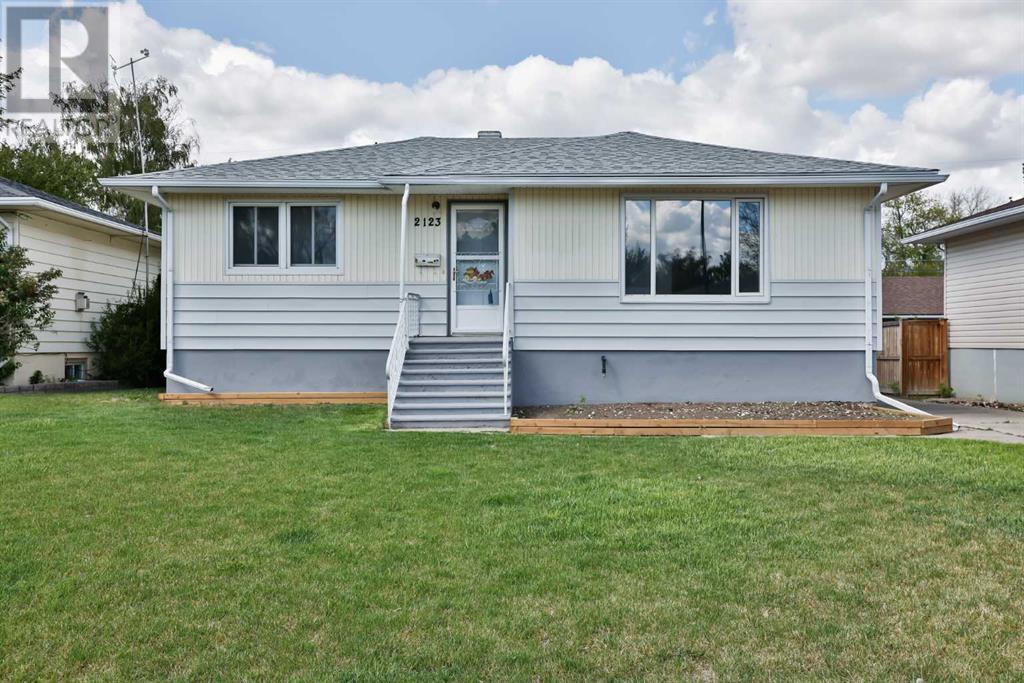 Property at 2123 9A Avenue S image 1