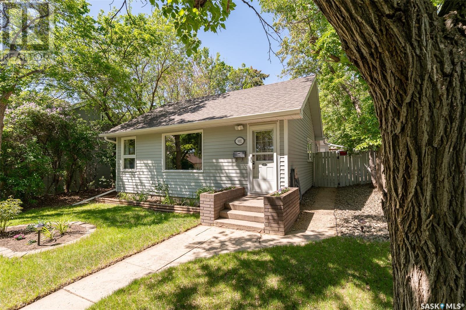 Property at 892 Algoma AVENUE image 4