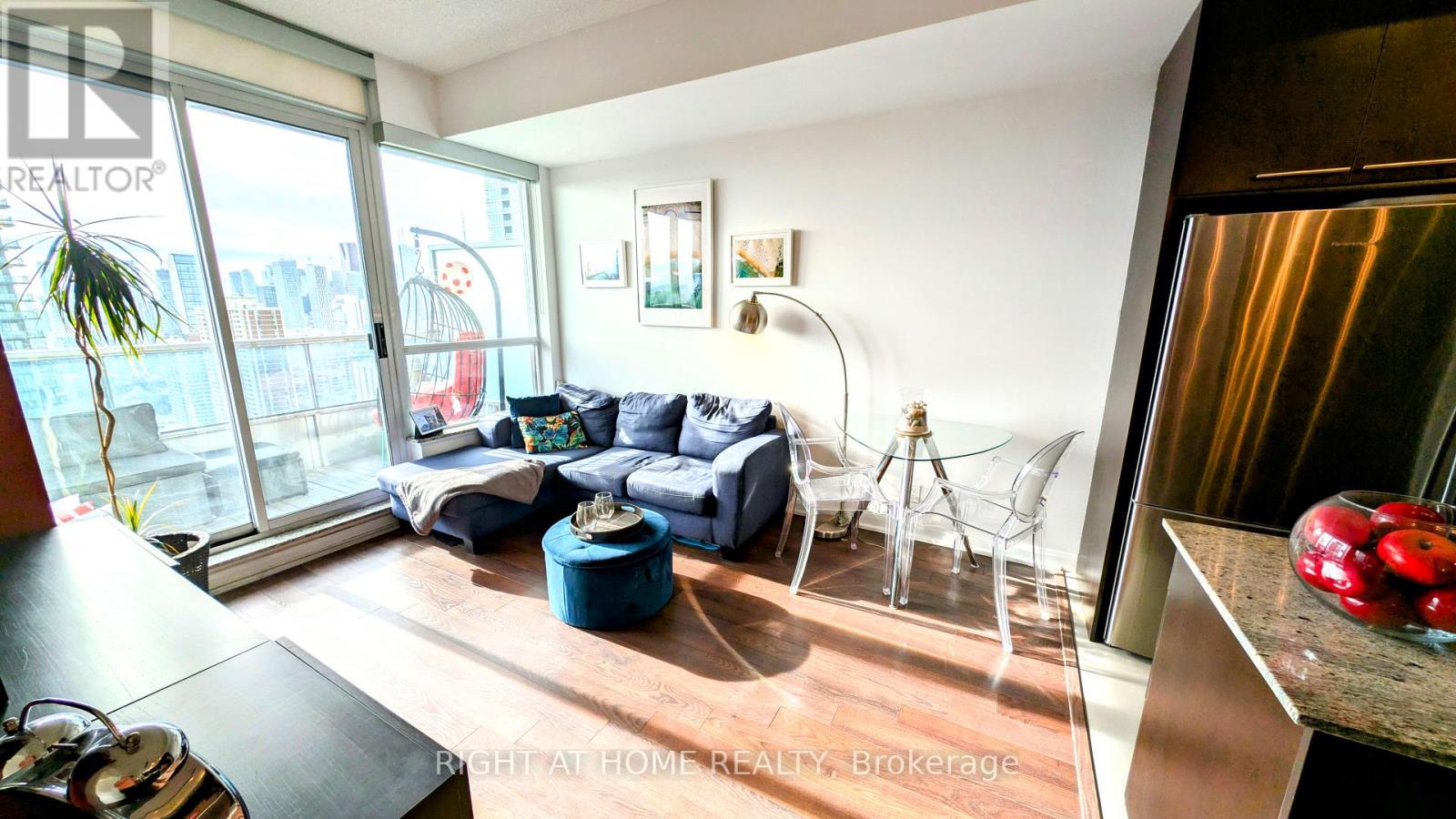 2604 - 500 Sherbourne Street, Toronto, Ontario  M4X 1L1 - Photo 20 - C12184106