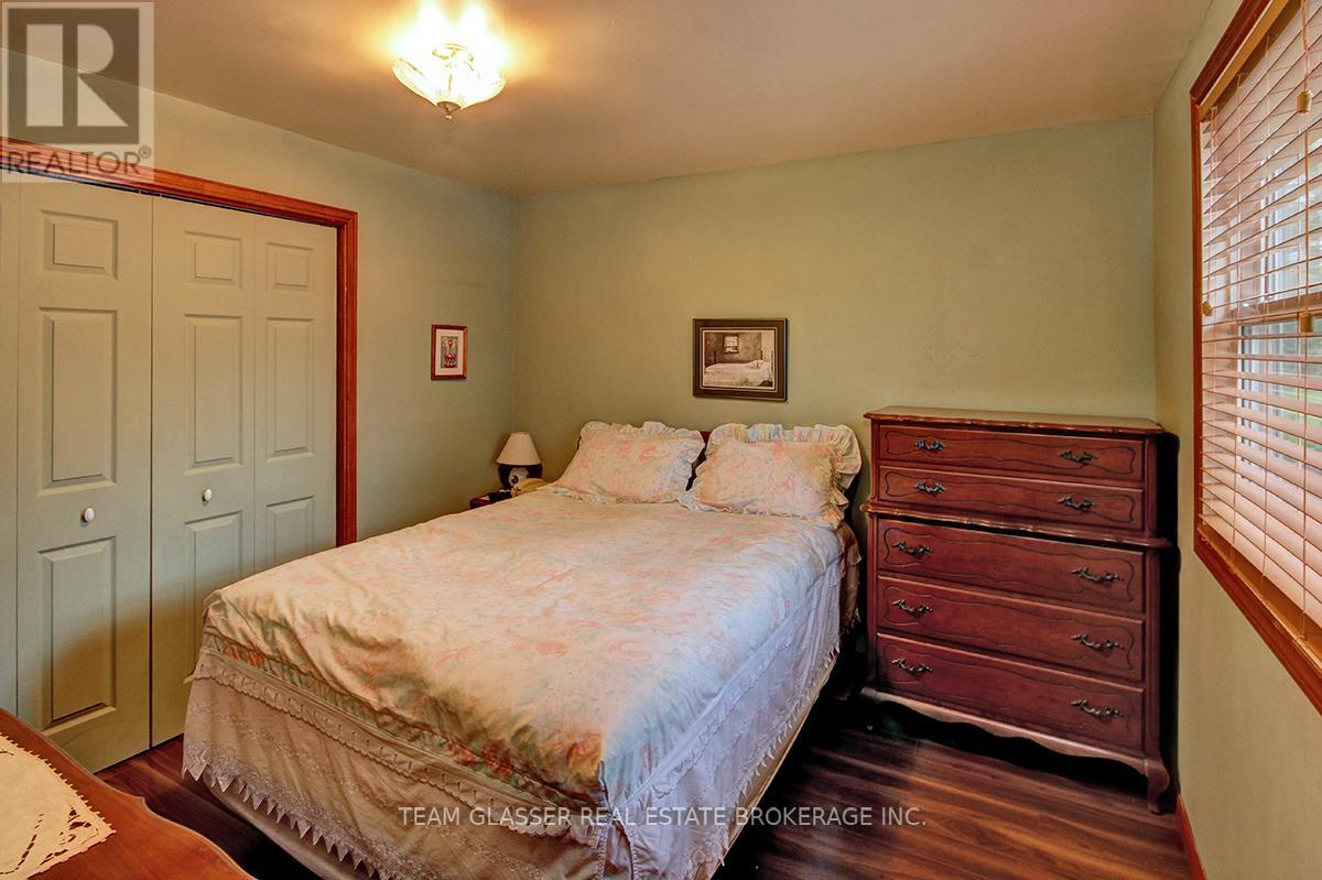 8200 Falconbridge Drive, Strathroy-Caradoc, Ontario  N0L 1W0 - Photo 21 - X12184218
