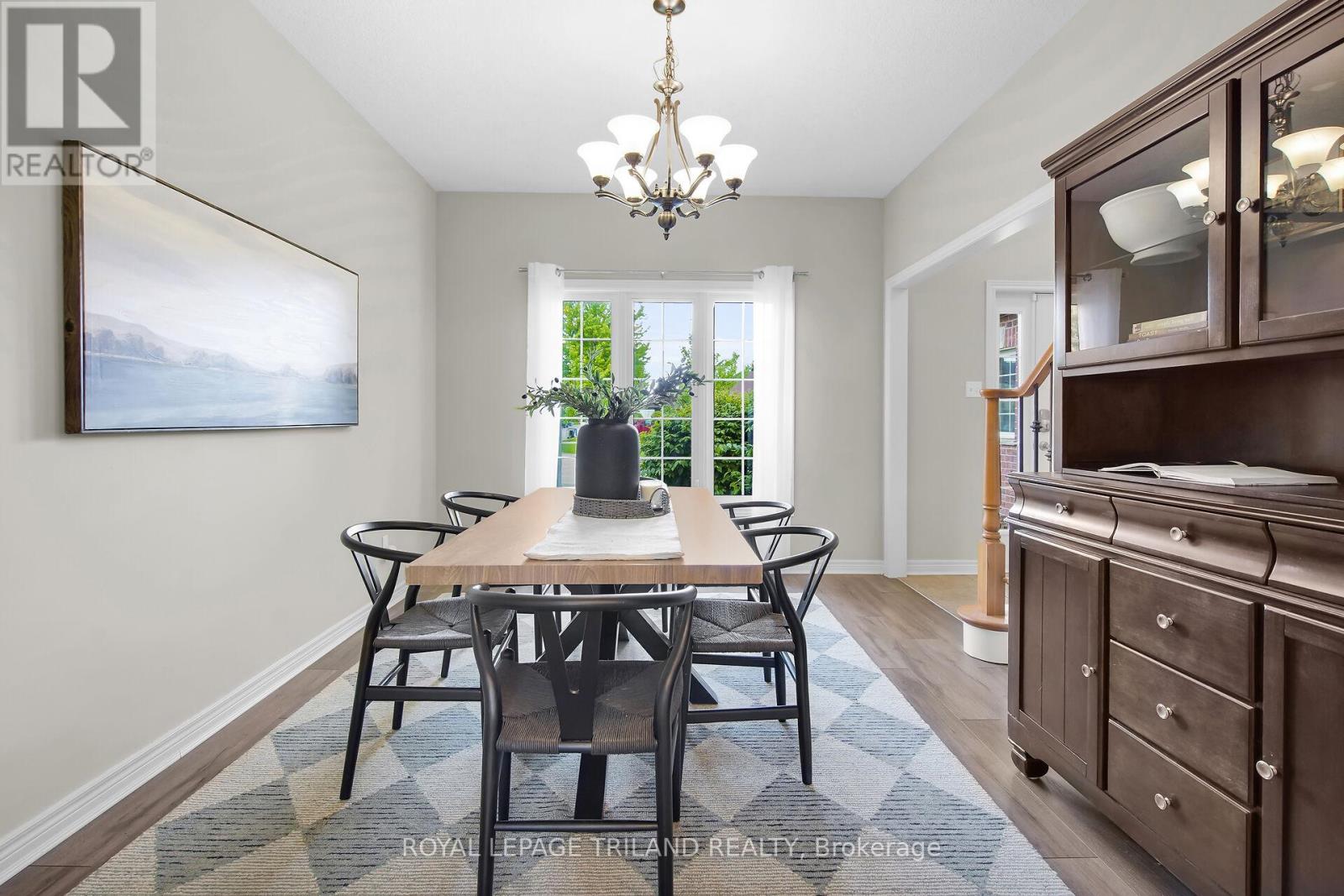 30 Willard Crescent, Middlesex Centre, Ontario  N0L 1R0 - Photo 5 - X12184255