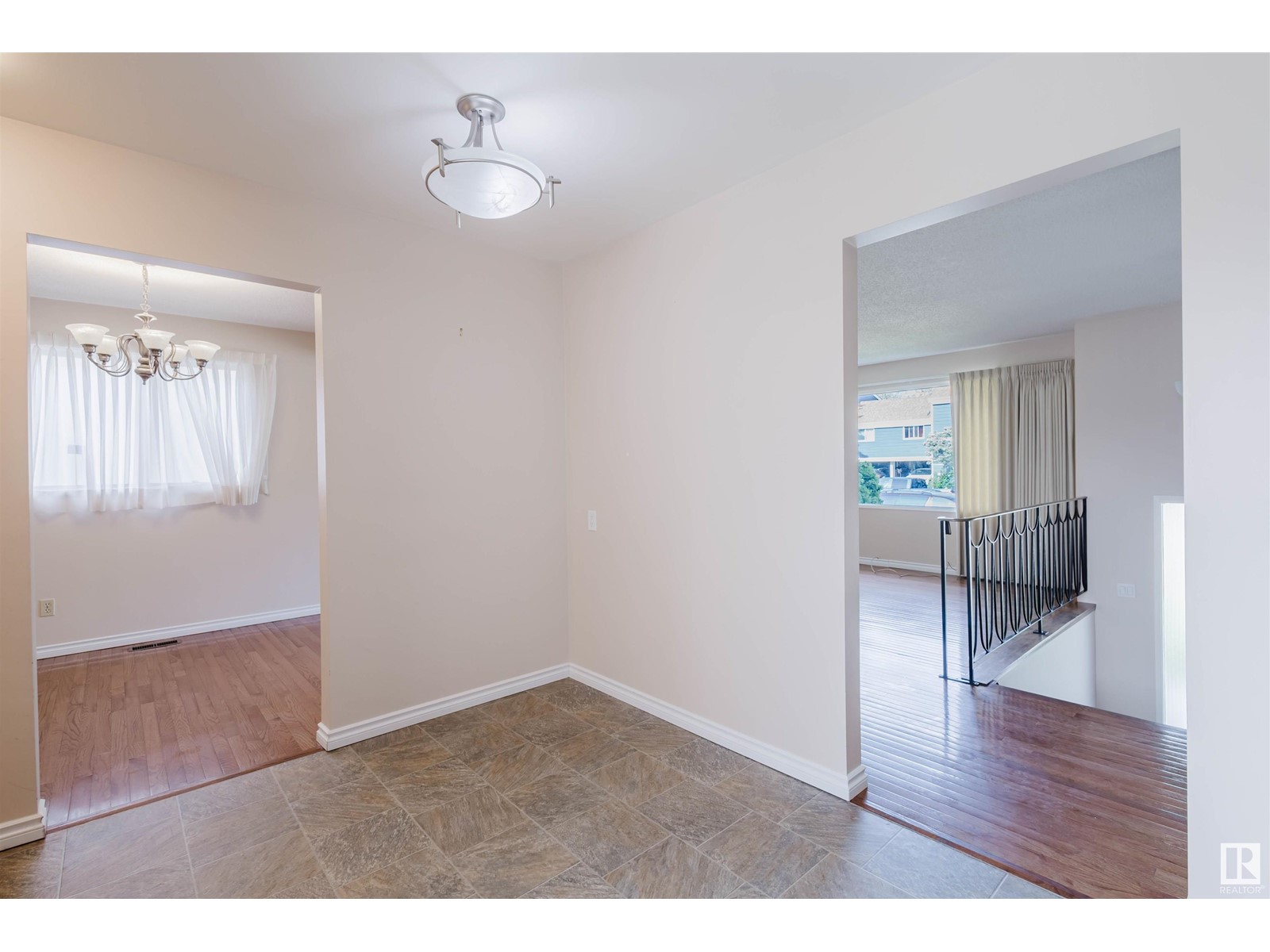 3520 71 St Nw, Edmonton, Alberta  T6K 0M7 - Photo 17 - E4439401