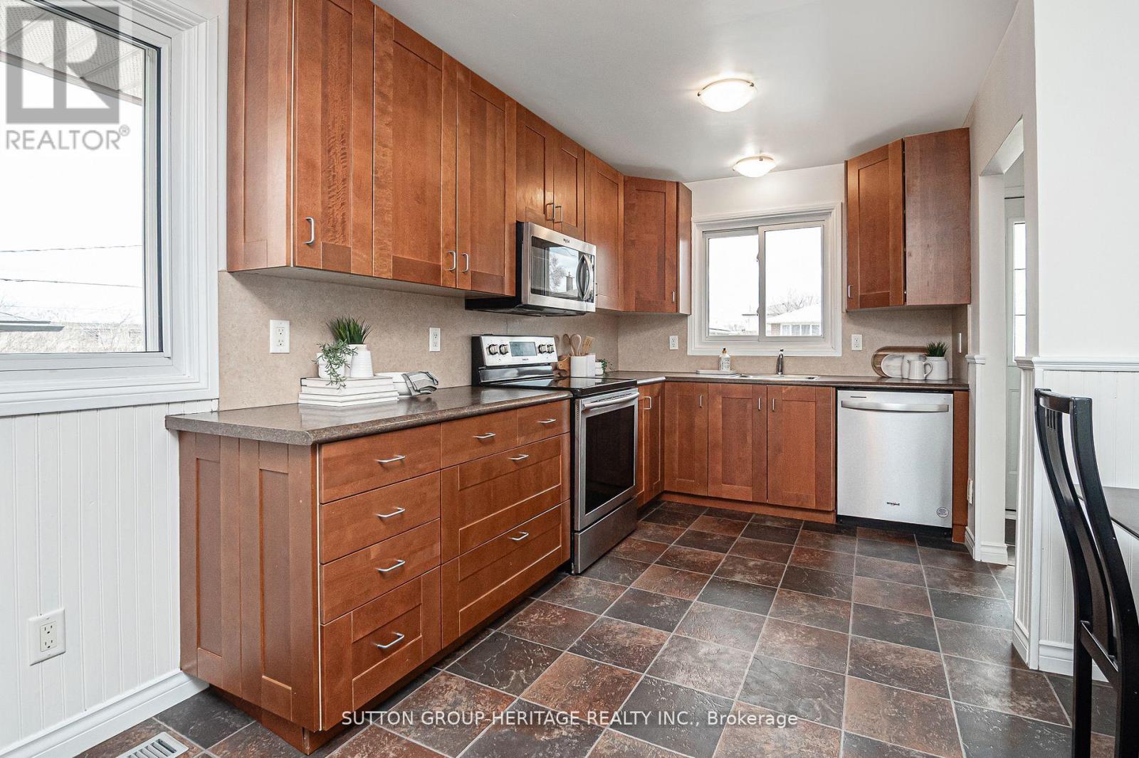 388 Wolfe Street, Oshawa, Ontario  L1H 3V1 - Photo 11 - E12184109
