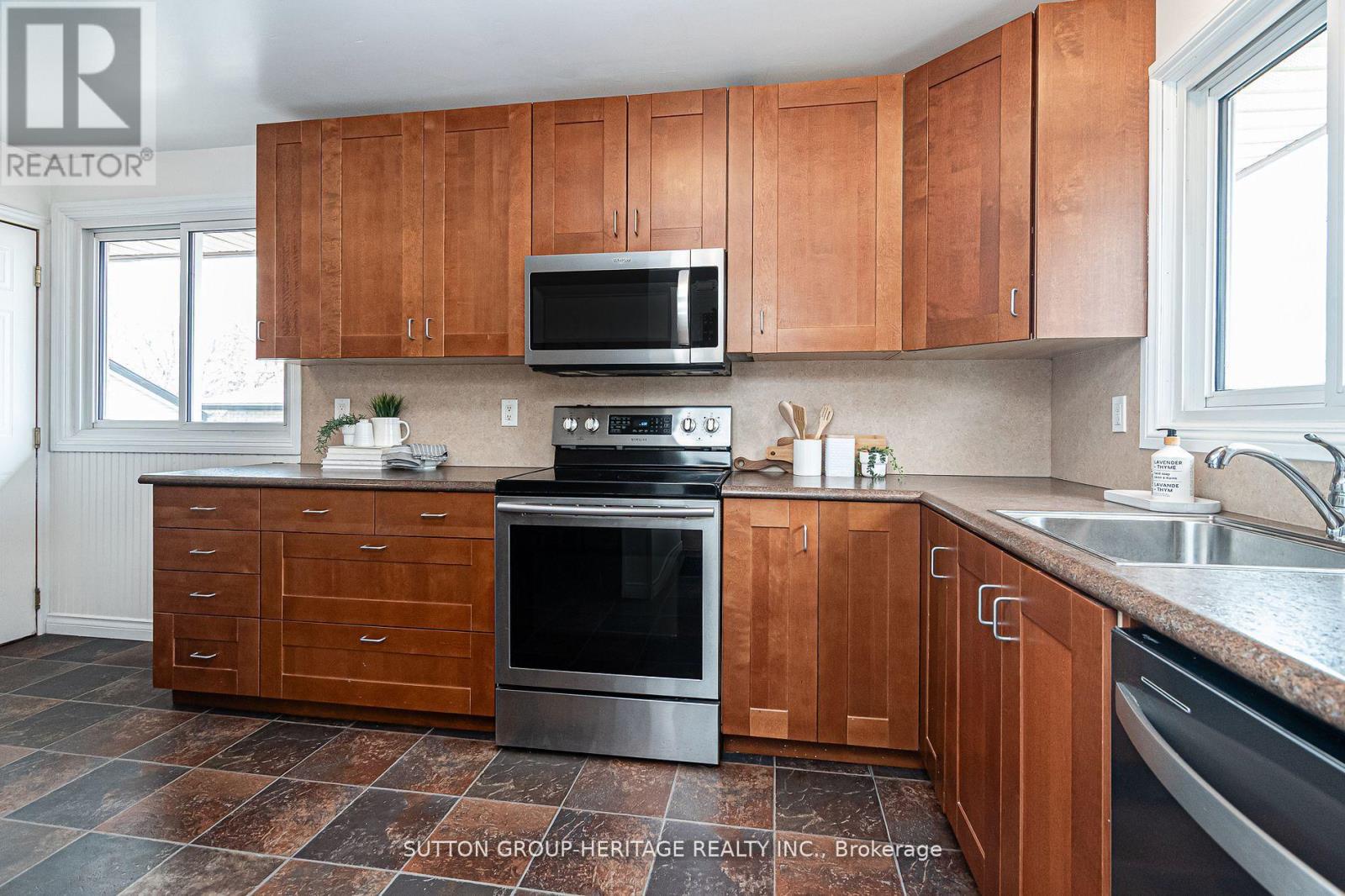 388 Wolfe Street, Oshawa, Ontario  L1H 3V1 - Photo 14 - E12184109