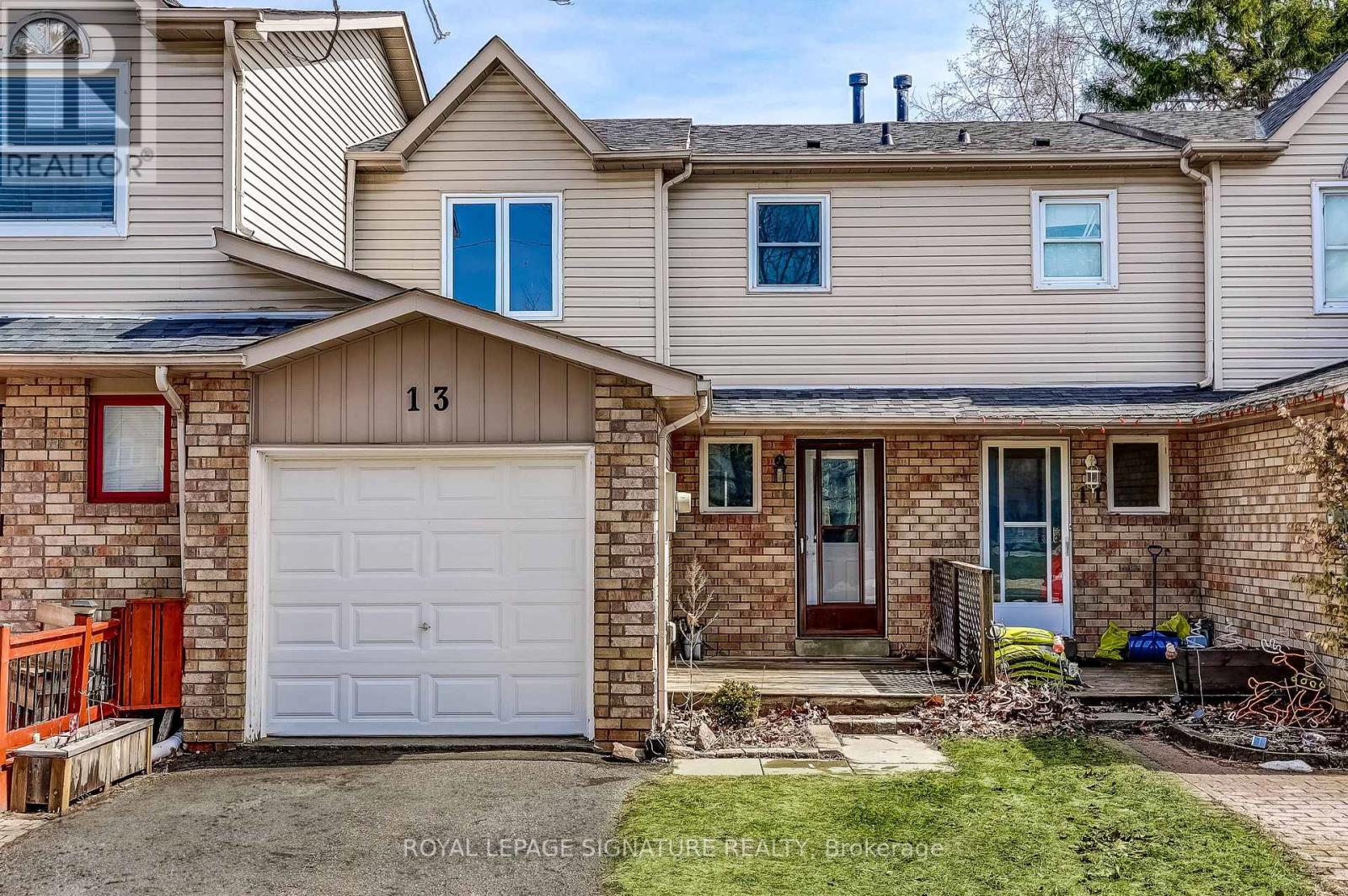 Property at 13 HANNING COURT image 1