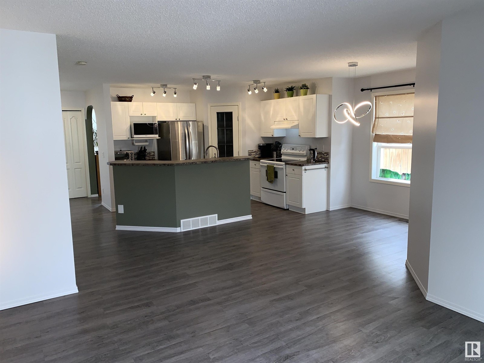 Property at 207 Arbour Meadows CL image 1