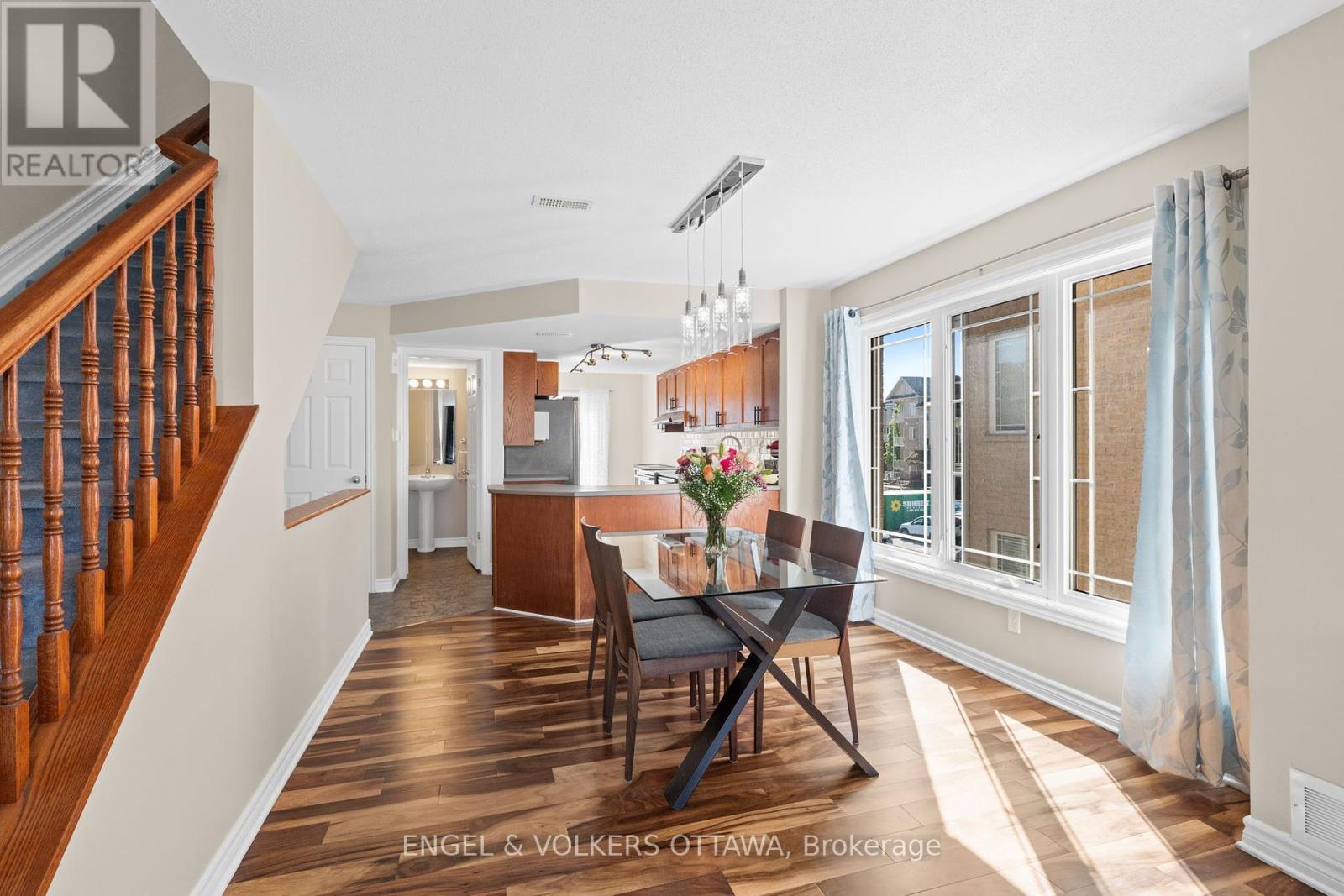 262 Paseo Private, Ottawa, Ontario  K2G 3N1 - Photo 8 - X12184228