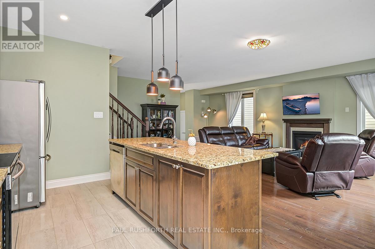 62 Borland Drive, Carleton Place, Ontario  K7C 0K8 - Photo 10 - X12184298
