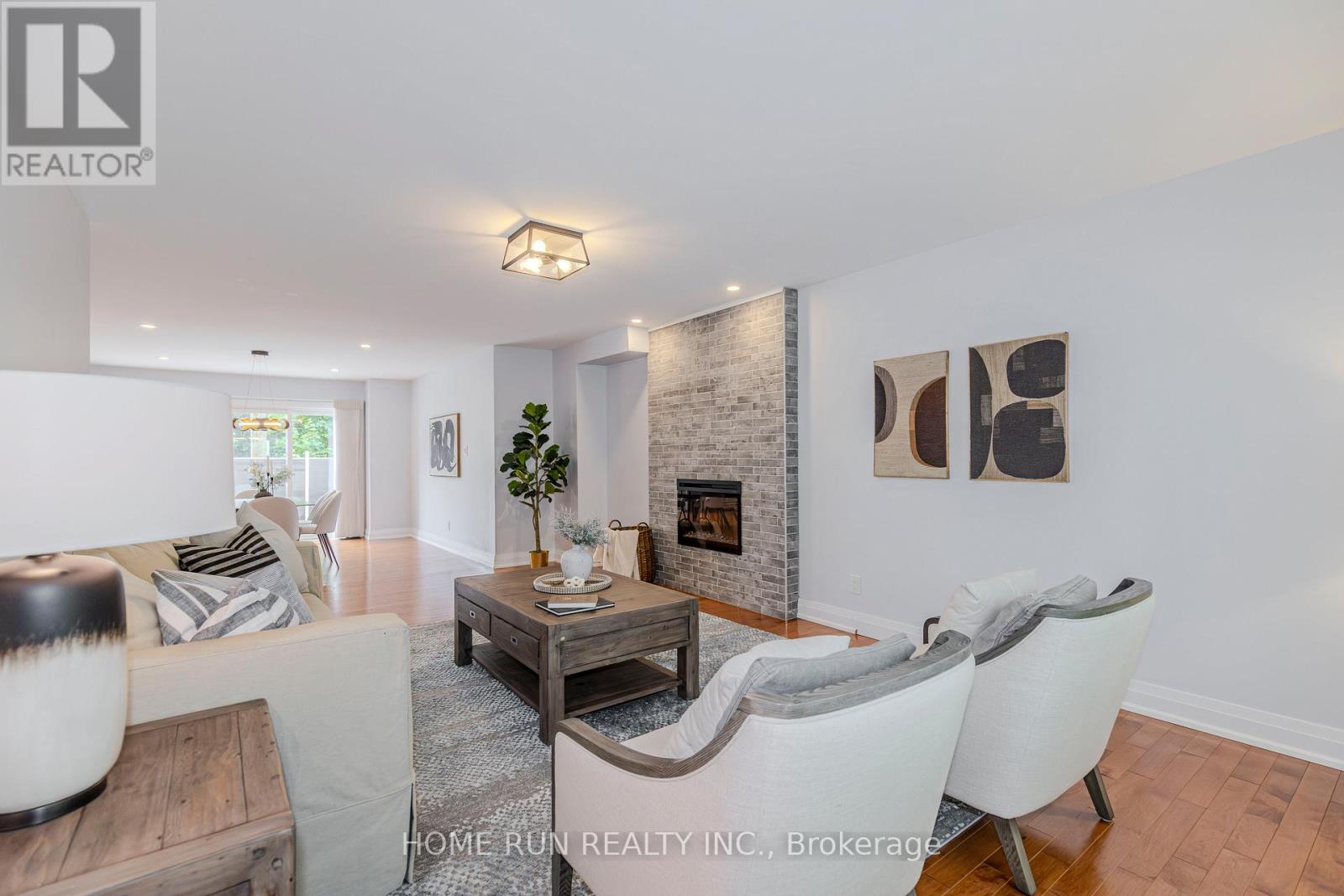 276 Crocus Avenue, Ottawa, Ontario  K1H 6E9 - Photo 7 - X12184360