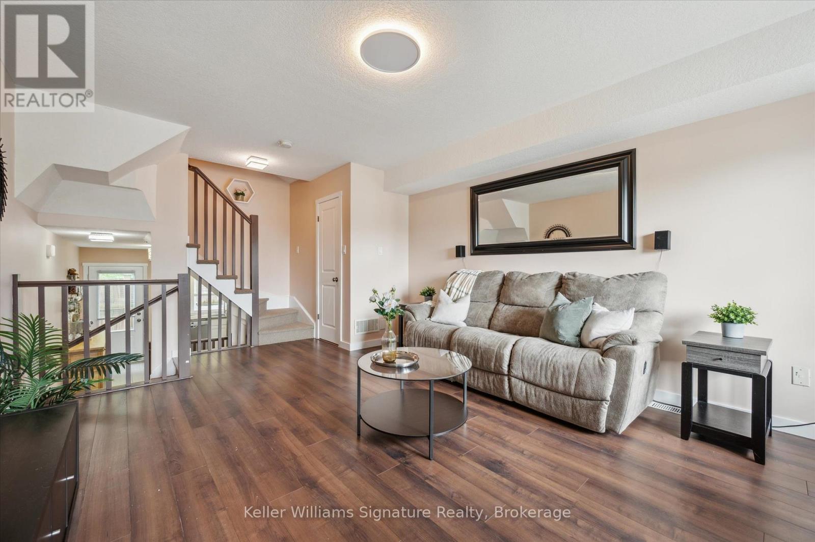 2 - 487 East Avenue E, Kitchener, Ontario  N2H 0A8 - Photo 8 - X12184213