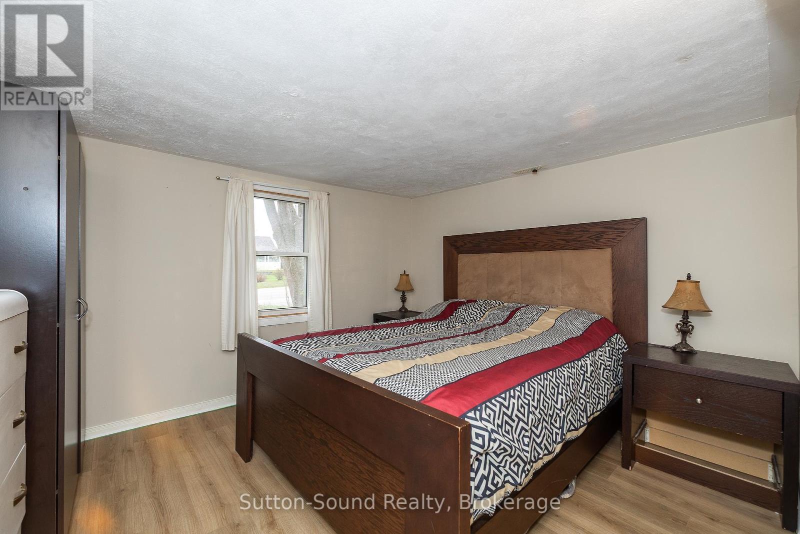 776225 Highway 10 Highway, Chatsworth, Ontario  N0H 1C0 - Photo 12 - X12136311