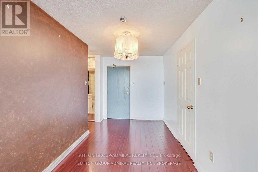 1101 - 7300 Yonge Street, Vaughan, Ontario  L4J 7Y6 - Photo 4 - N12184108