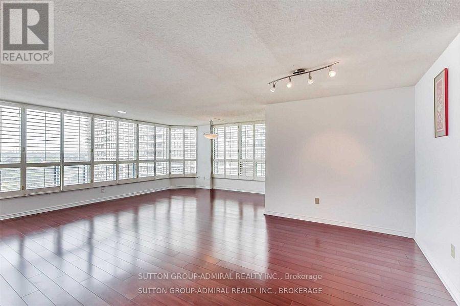 1101 - 7300 Yonge Street, Vaughan, Ontario  L4J 7Y6 - Photo 5 - N12184108