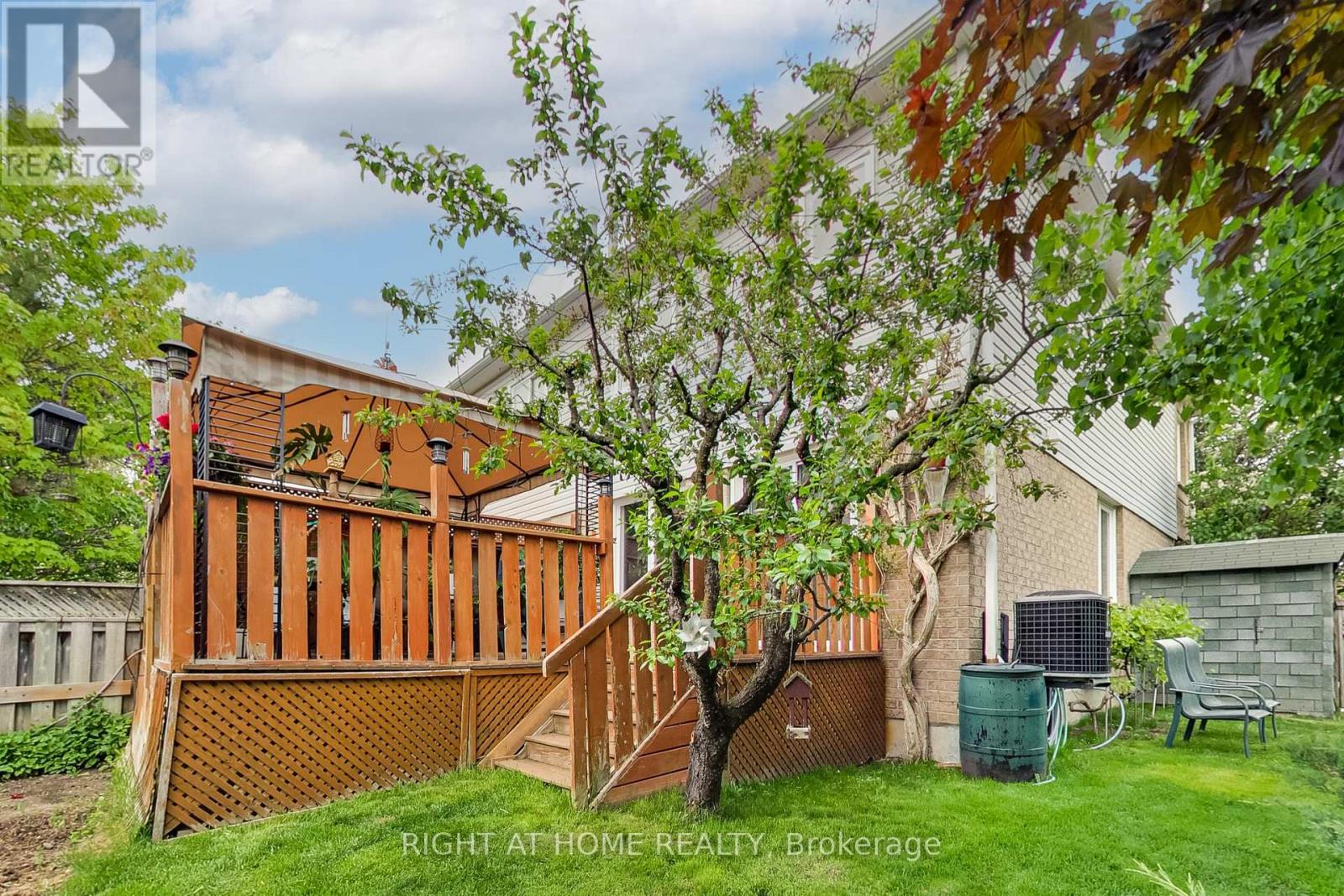 28 Foxtail Ridge, Newmarket (Armitage), Ontario  L3X 1Z6 - Photo 21 - N12184186