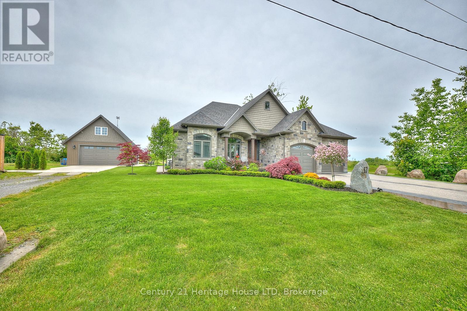 Property at 17 BIGGAR ROAD image 1